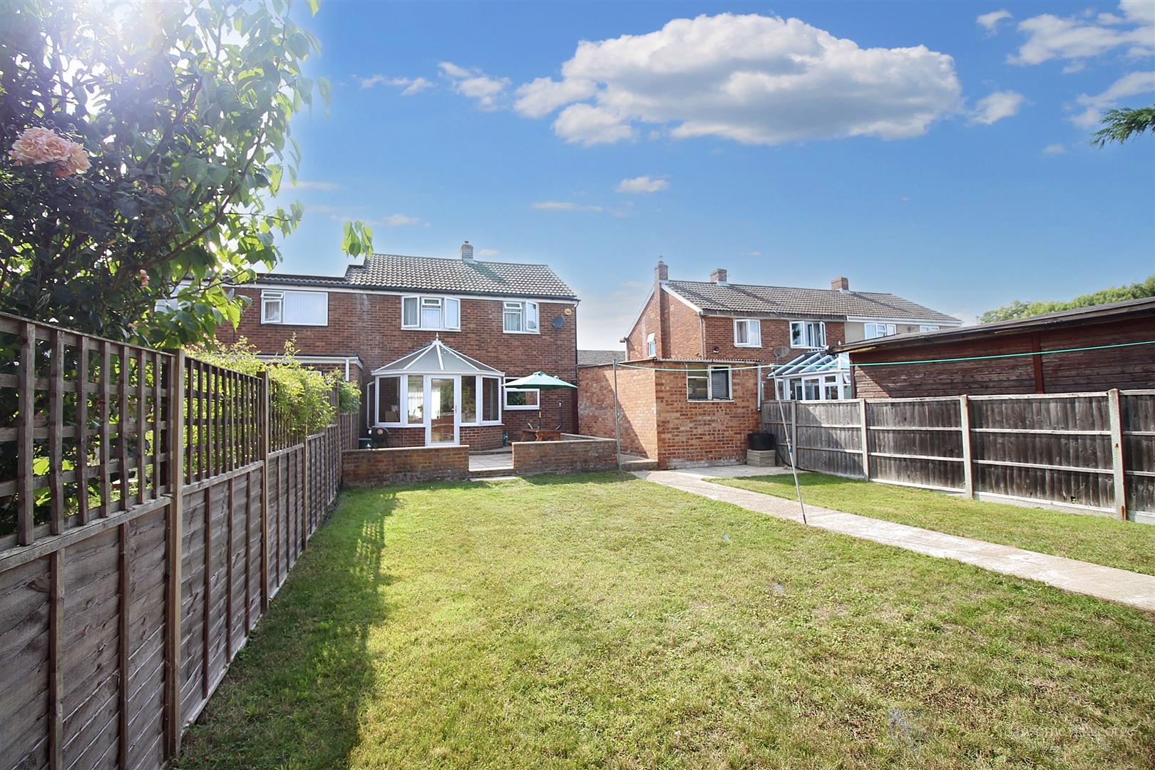 Walmer Close, Tilehurst, Reading